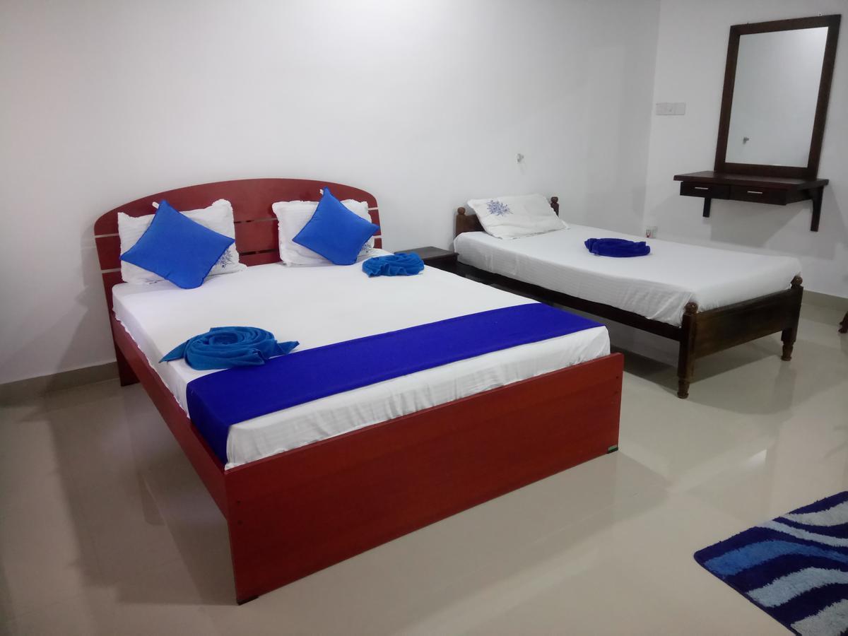 نيجومبو Oasis Beach Hotel المظهر الخارجي الصورة
