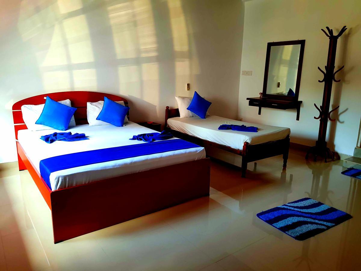 نيجومبو Oasis Beach Hotel المظهر الخارجي الصورة