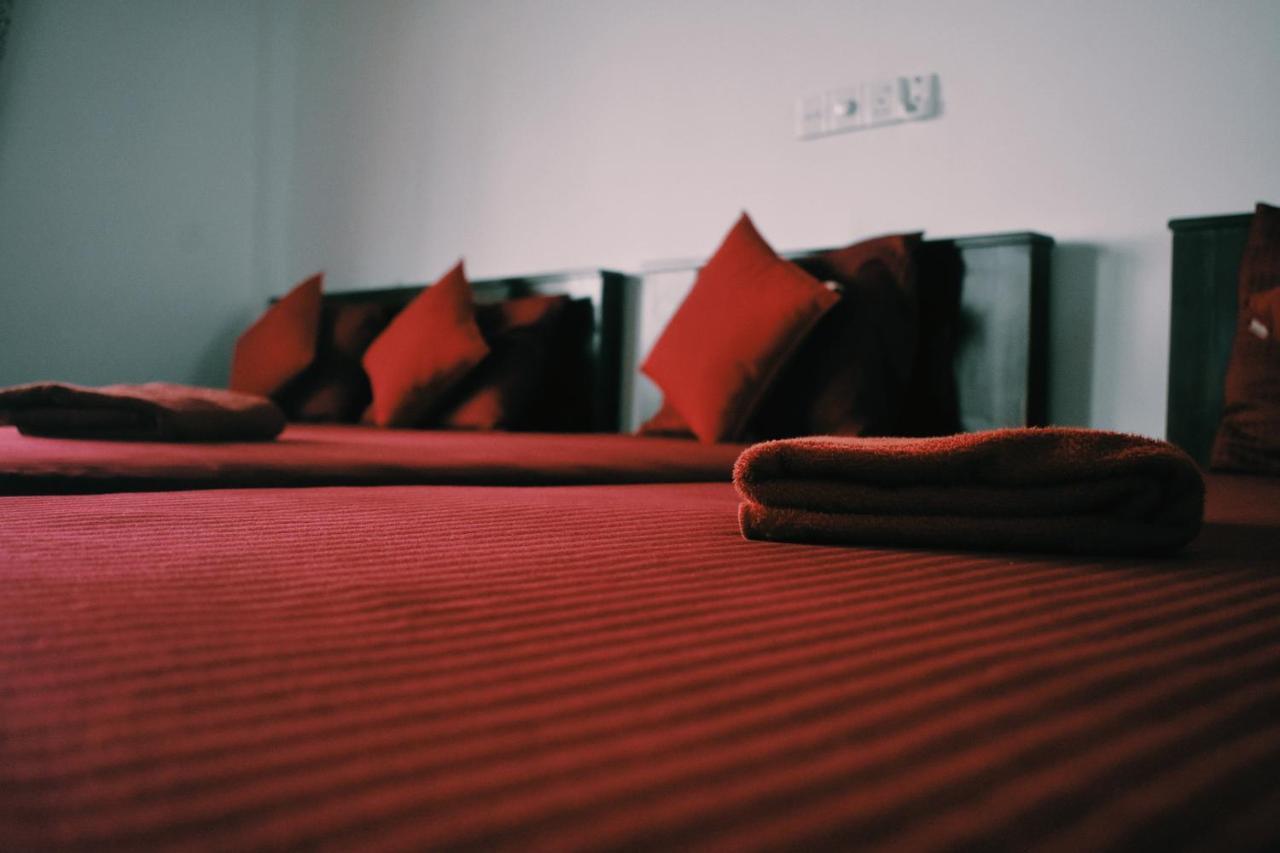 نيجومبو Oasis Beach Hotel المظهر الخارجي الصورة